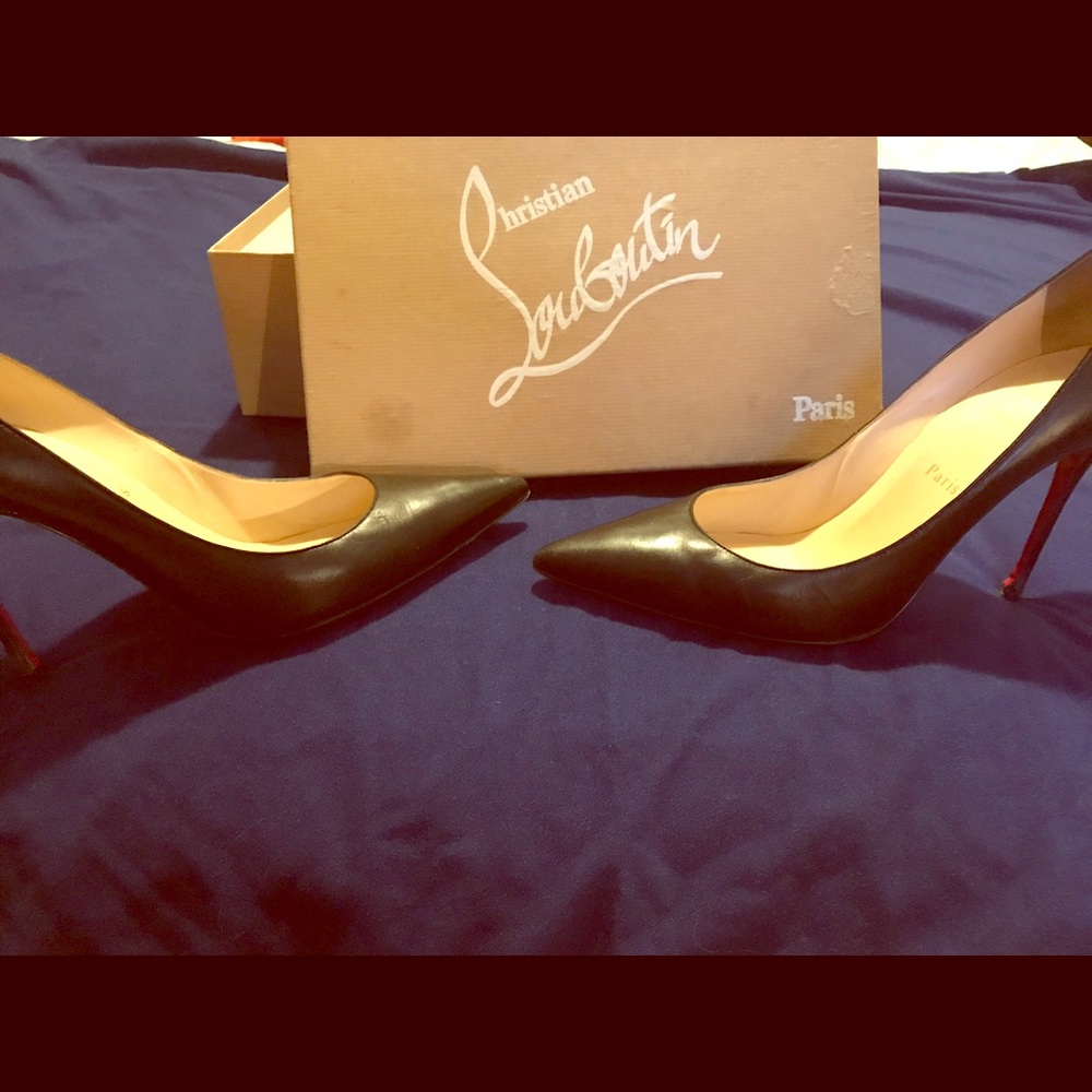 Christian Louboutin💄💃🏾👠